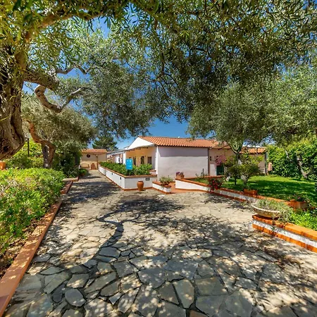 מלון Baia Del Capitano צ'פאלו