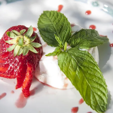 Baia Del Capitano 4* צ'פאלו