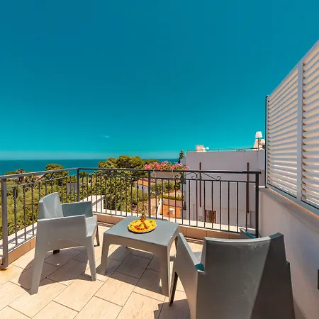 Baia Del Capitano 4* צ'פאלו