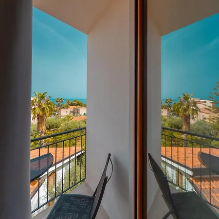 Baia Del Capitano Cefalù