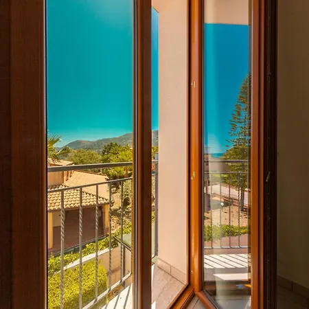 Baia Del Capitano Hotell