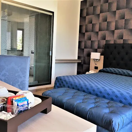 Baia Del Capitano Hotel 4*