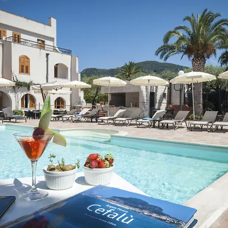 Hotel Baia Del Capitano 4*