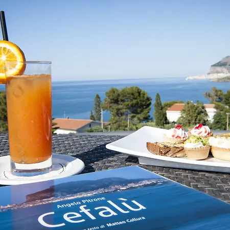 Baia Del Capitano Hotel 4*