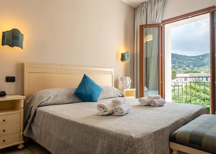 Baia Del Capitano Cefalù