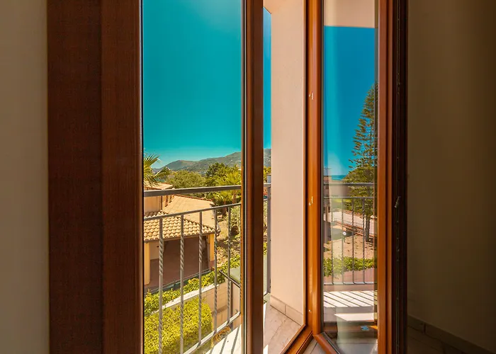 Baia Del Capitano Ξενοδοχείο 4*